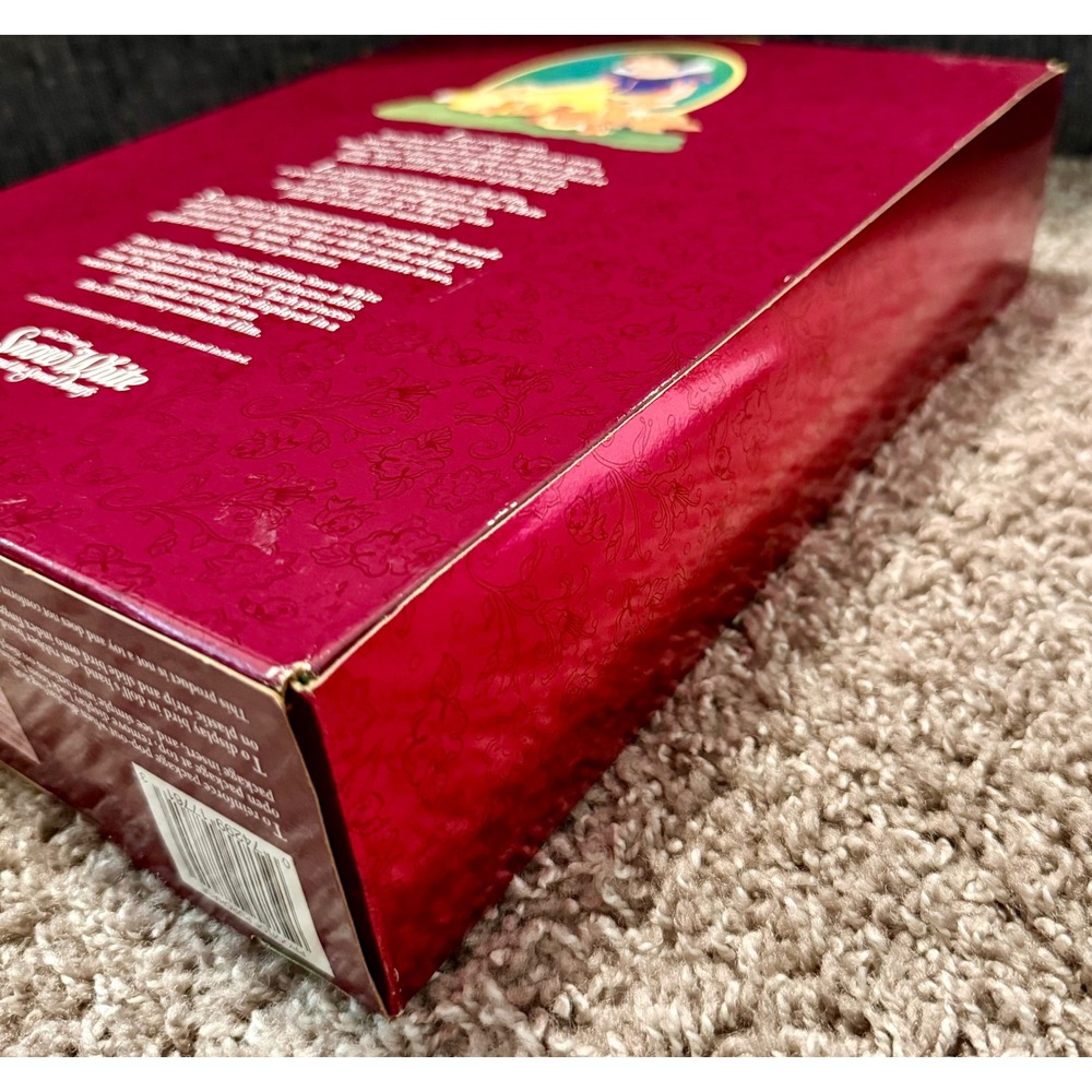 Mattel Snow White Signature Collection 60th Anniversary Doll 1997 Red Box - Picture 7 of 10
